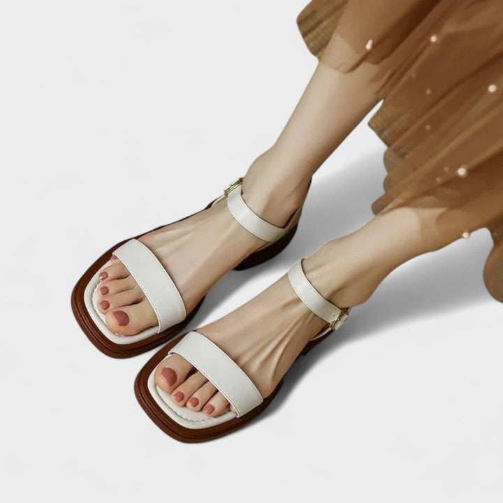 Marta | Elegáns Ortopéd Szandál